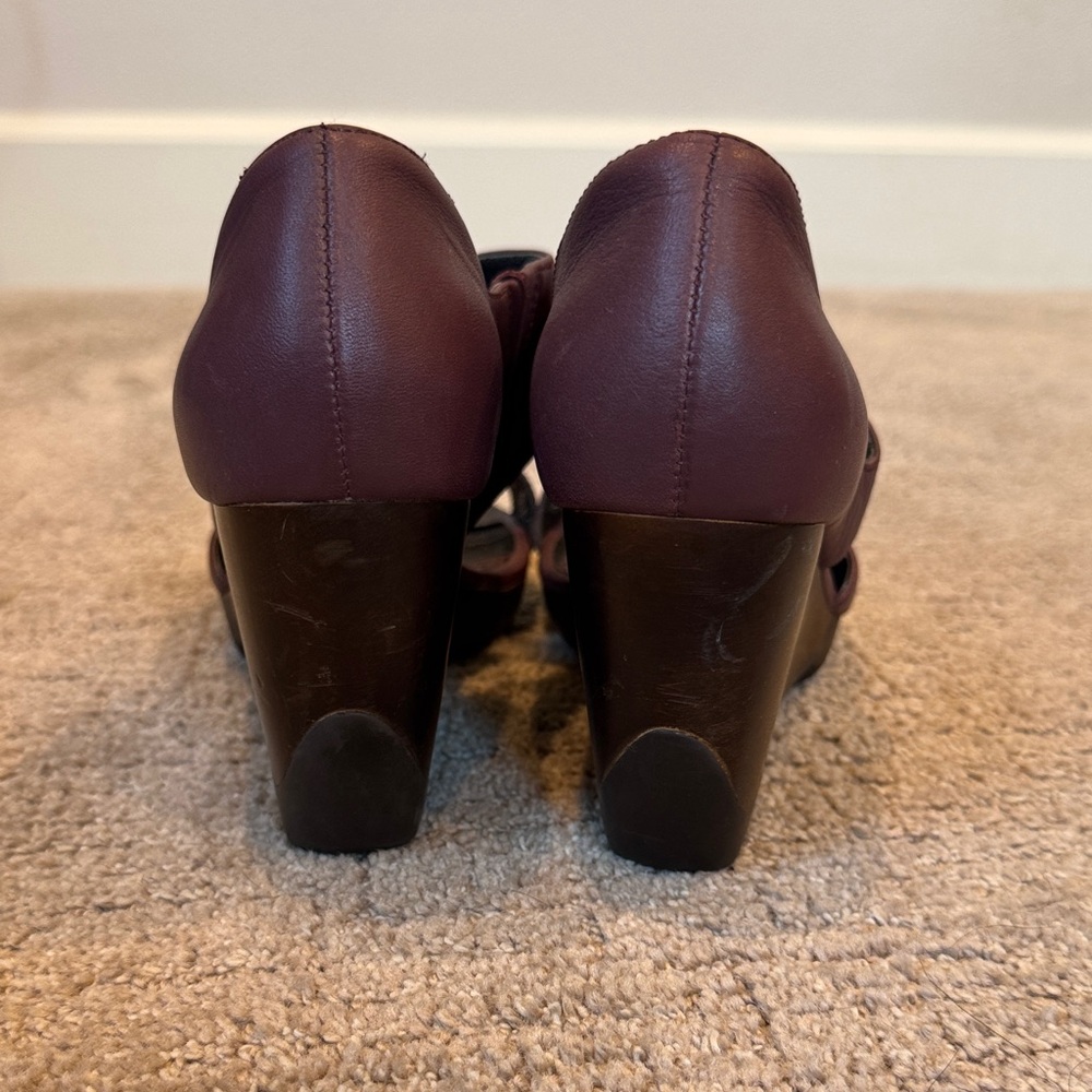 Camper Women's Dark Red Wedge Sandals - Picture 5 of 7